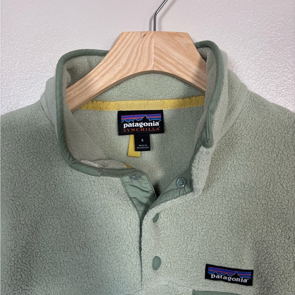 Patagonia Green Fleece Pullover - Picture 2 of 3